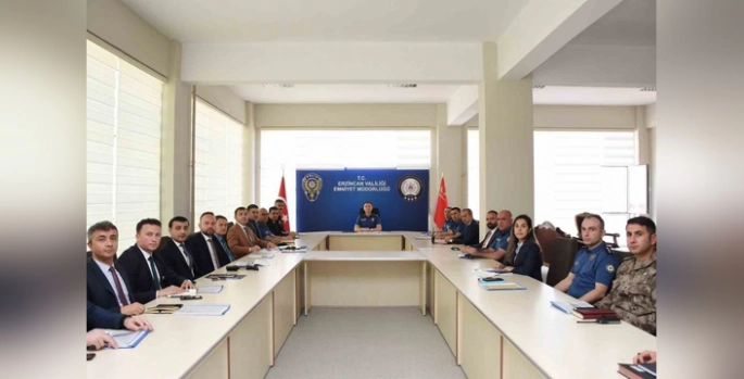 Erzincan'da emniyet teşkilatı toplantı yaptı