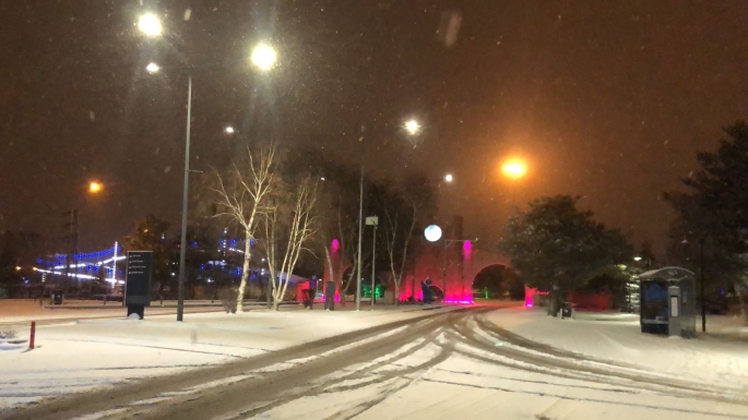 Erzurum’da kar yağışı çevreyi beyaza bürüdü