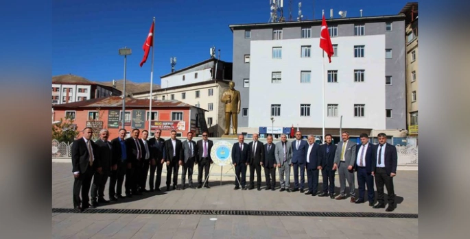 Hakkari'de ekmek zammına muhtarlardan tepki