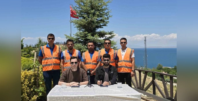 Türk Telekom, 7 ilde eş zamanlı fiber altyapı toplantısı gerçekleştirdi: Van'daki bağlantı Kız Kalesi'nden yapıldı