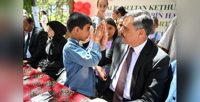 Vali Çiftçi, Erzurum'da düzenlenen pikniğe katıldı