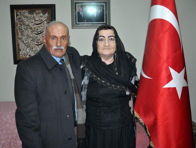 37 yıl boyunca bayrak nöbeti tutan Türkiye’nin ilk kadın güvenlik korucusu hayatını kaybetti