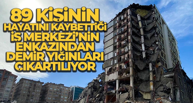 89 kişinin hayatını kaybettiği Diyar Galeria İş Merkezi'nin enkazından demir yığınları çıkartılıyor