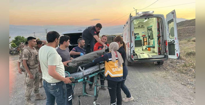 Ağrı dağı'nda trajik kaza: dağcı kalp krizi geçirdi