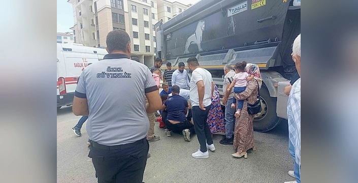 Battalgazi'de Motosiklet-Kamyon Kazası: Sürücü Yaralandı