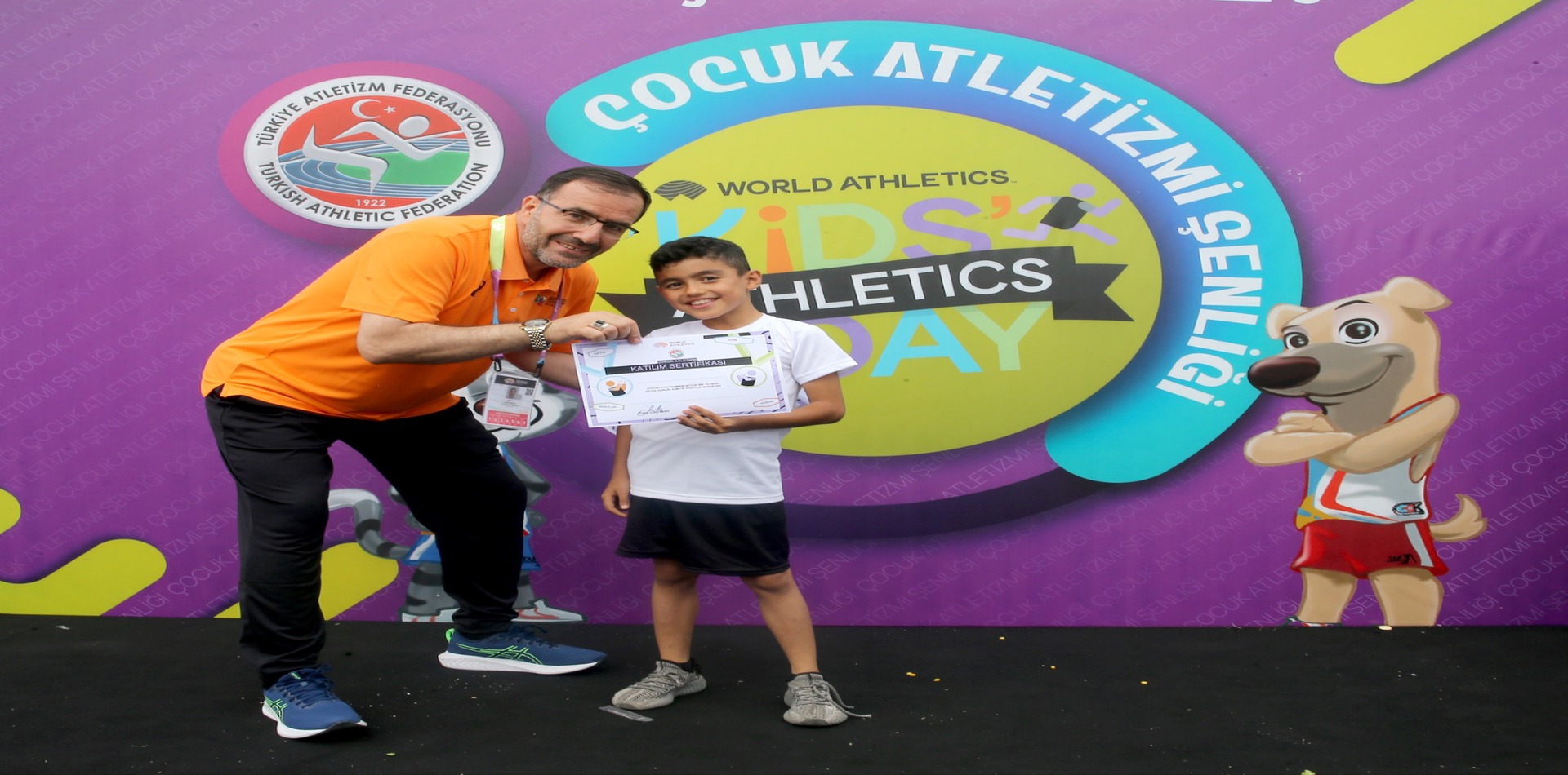 Çocuk Atletizm Şenliği' Antalya’da yapıldı