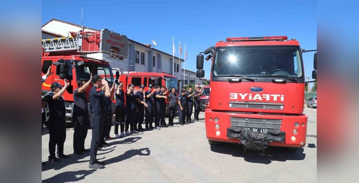 Elazığ itfaiyesi Hatay'daki yangına destek için yola çıktı: 5 kişilik ekip Antakya'da görev alacak