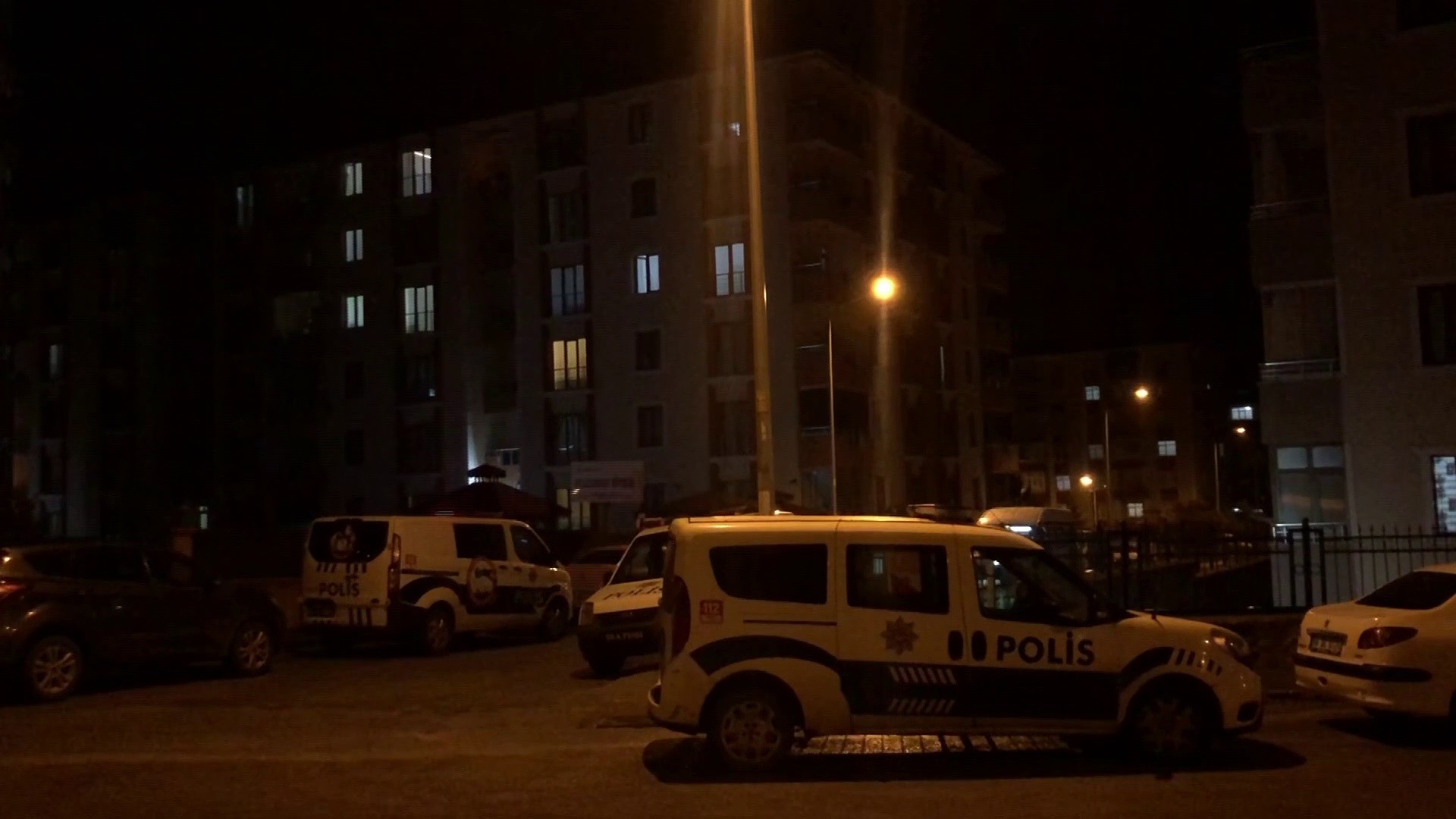Erzurum'da doktor evinde ölü bulundu