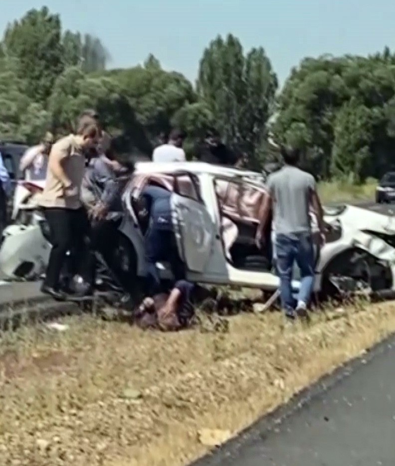 Erzurum’da feci kaza: 1 ölü 3 yaralı