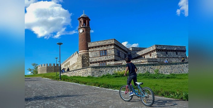 Erzurum'da Sıcaklık 31 Dereceye Ulaşacak: Vatandaşlar Uyarıldı