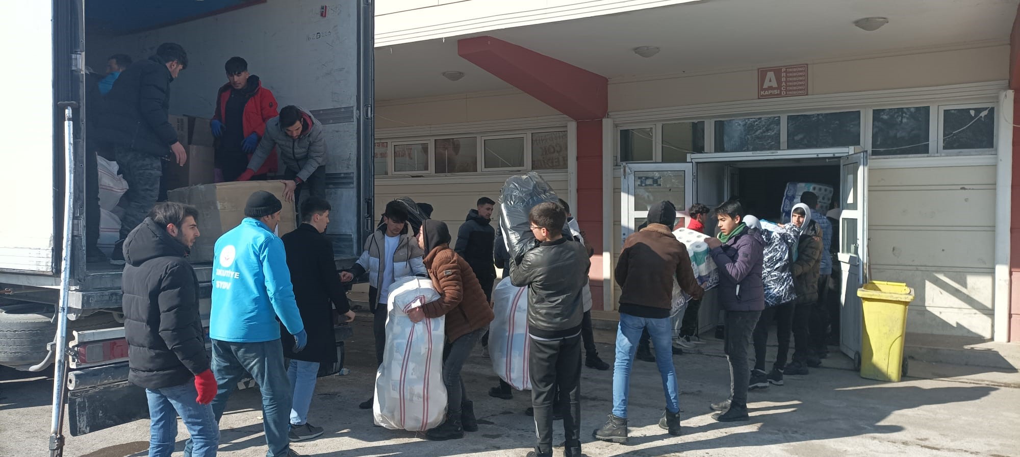 Erzurum’dan deprem bölgesine yardımlar çığ gibi büyüyor