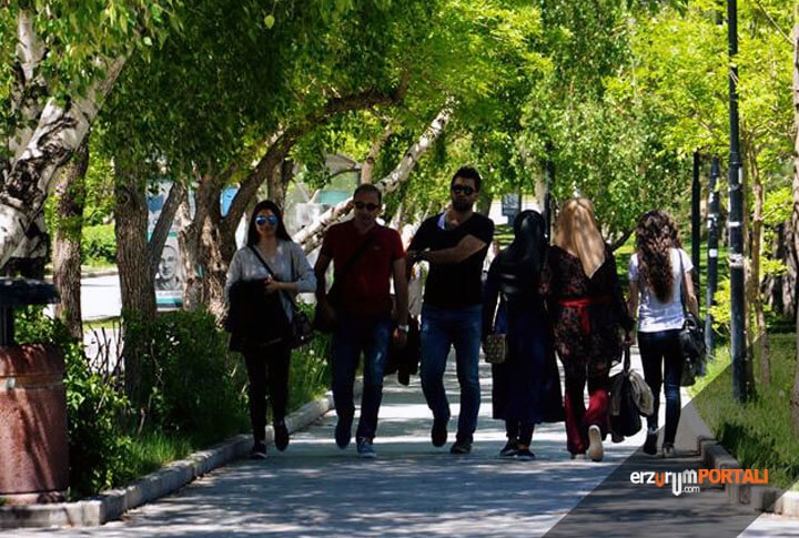 Erzurum ekonomisi tatile girdi