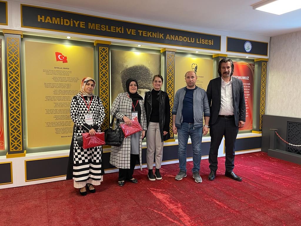 Erzurum Hamidiye Mesleki ve Teknik Anadolu Lisesinden dikkat çeken bir uygulama “Nöbetçi Annem”