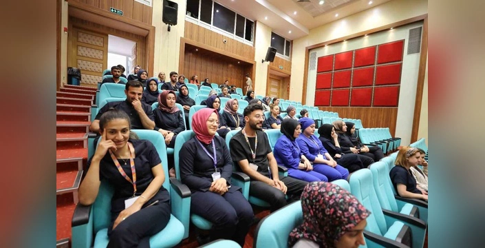 Fırat Üniversitesi Hastanesinde Şiddetle Mücadele Eğitimi: sağlık çalışanlarına yönelik seminer
