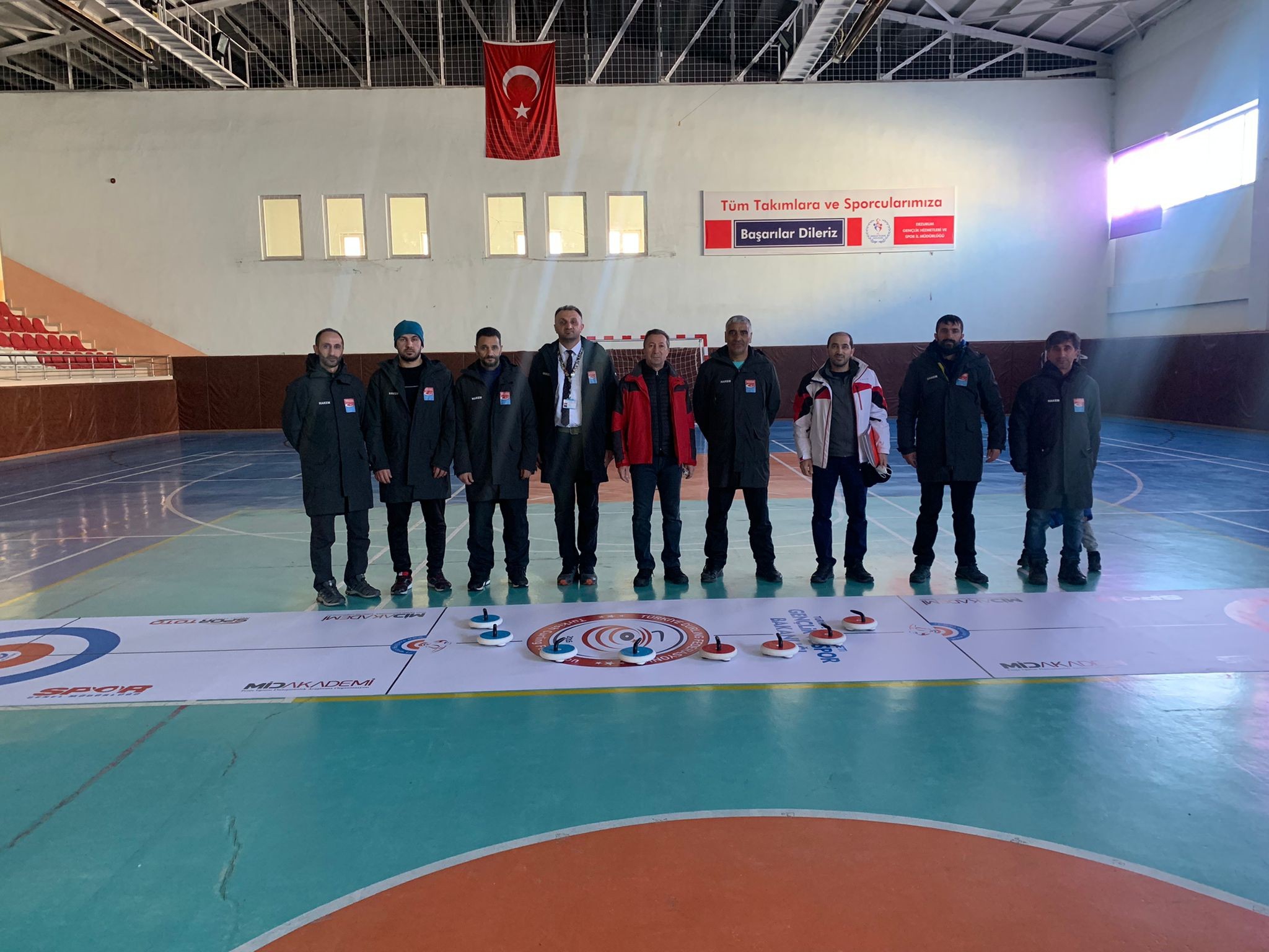 Floor curlingte şampiyonlar belli oldu