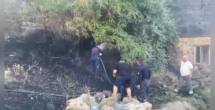 Hakkari'de 14 ayrı yangına müdahale: Yoğun çalışma temposu