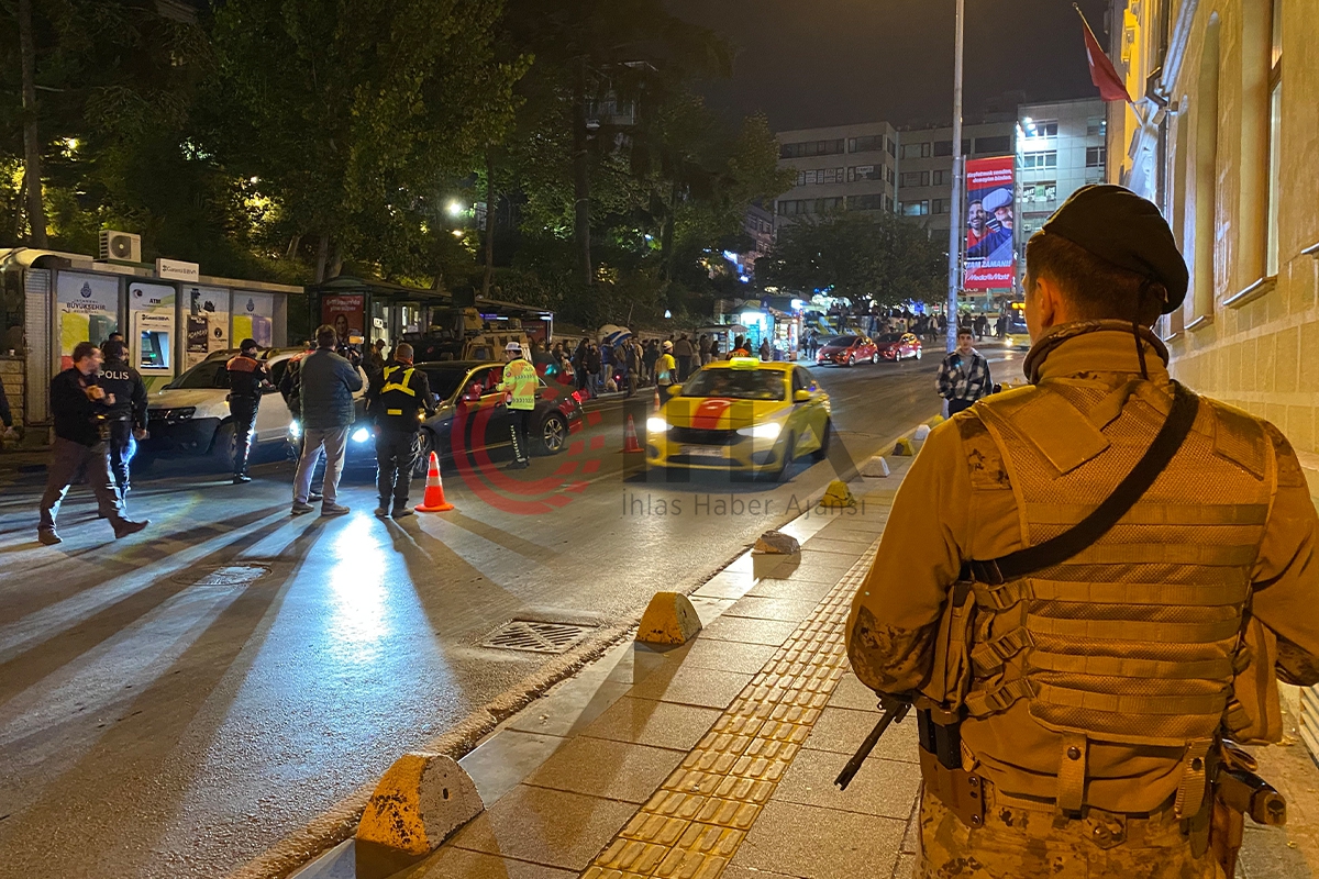 Kadıköy'de helikopter destekli Huzur İstanbul uygulaması