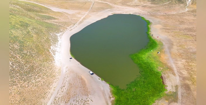 Kalp Gölü Kuraklıkla Boğuşuyor: Nemrut Kalderası'ndaki göl kuruyor