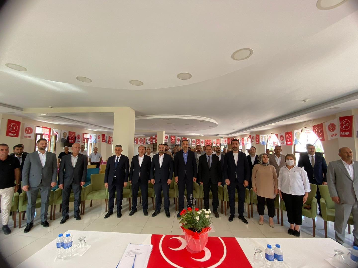 MHP KONGRELERİ SÜRÜYOR