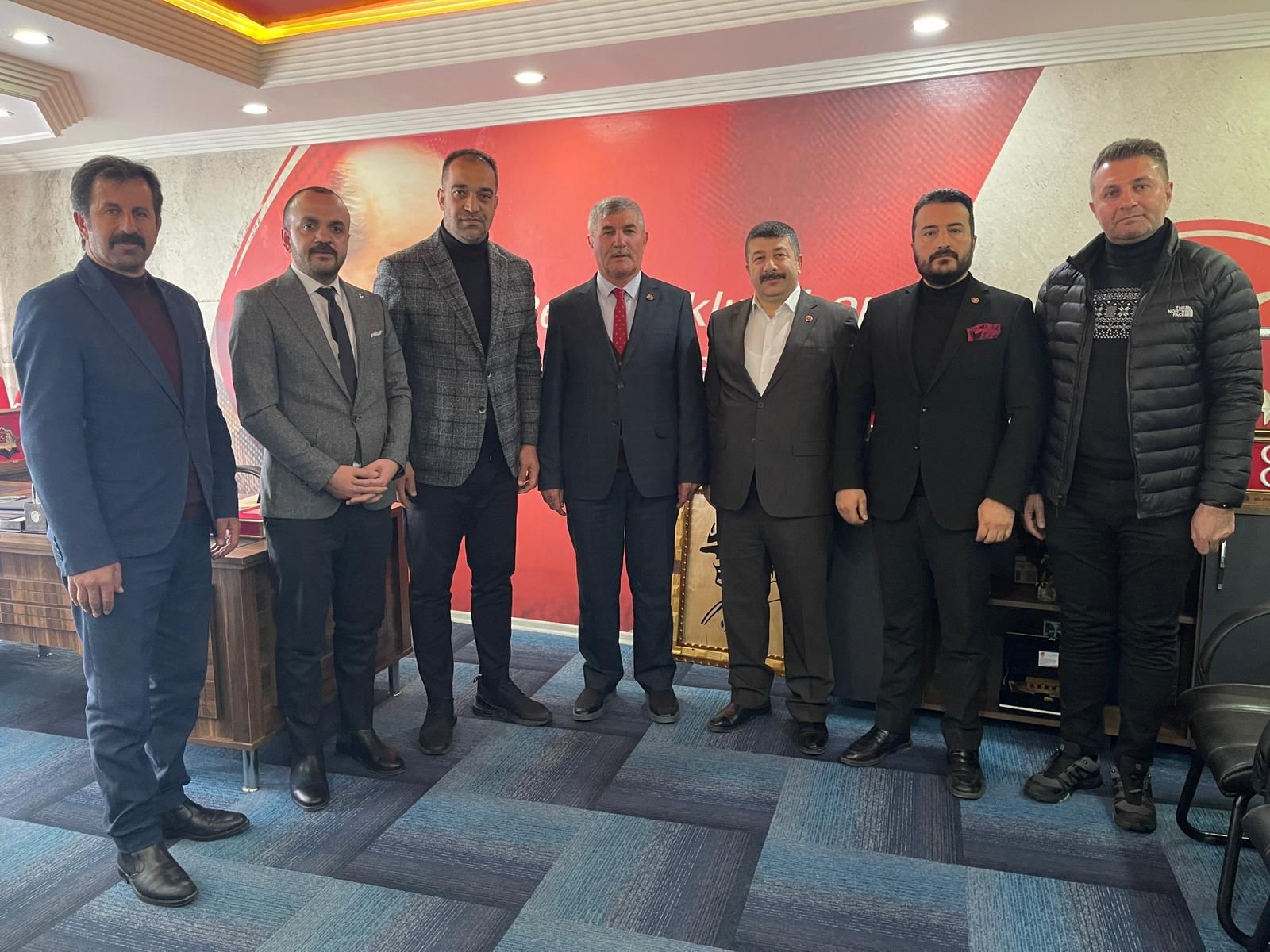 Oltu’da MHP’ye iki meclis üyesi 