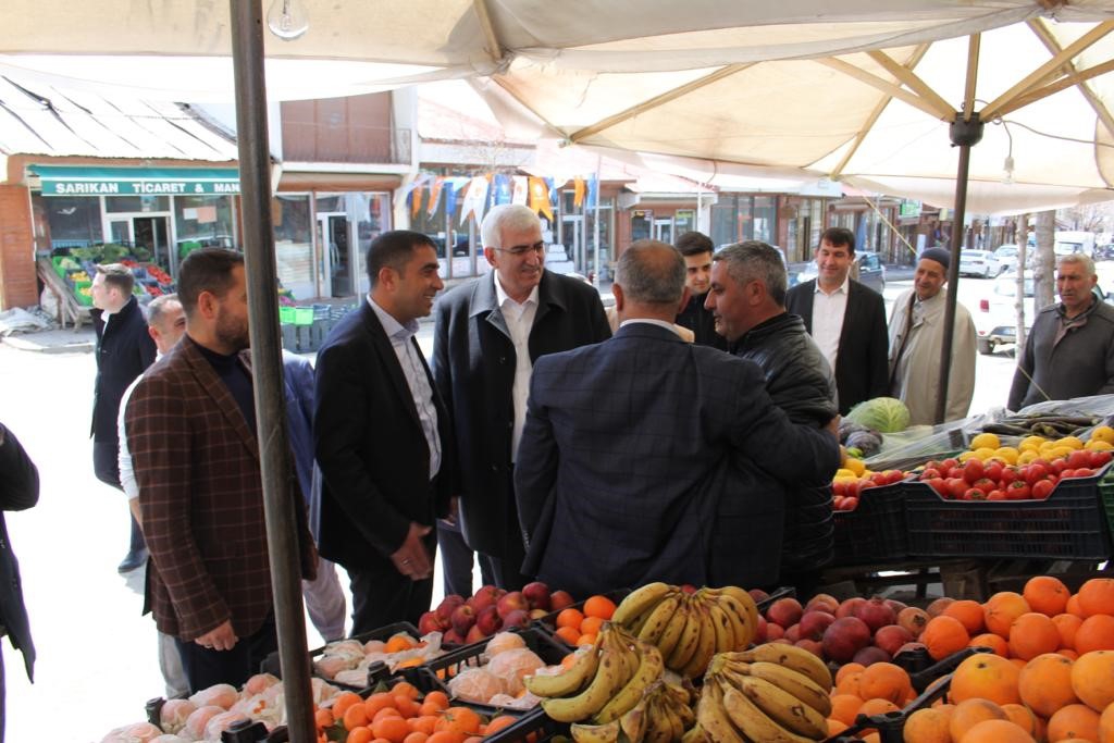 Öz Tekman’da esnafı dinledi