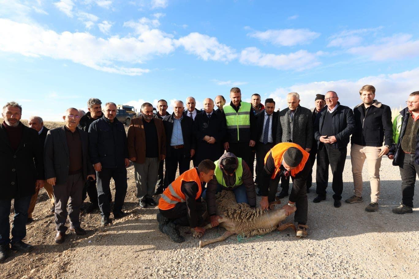 Pazaryolu’nda grup yol seferberliği