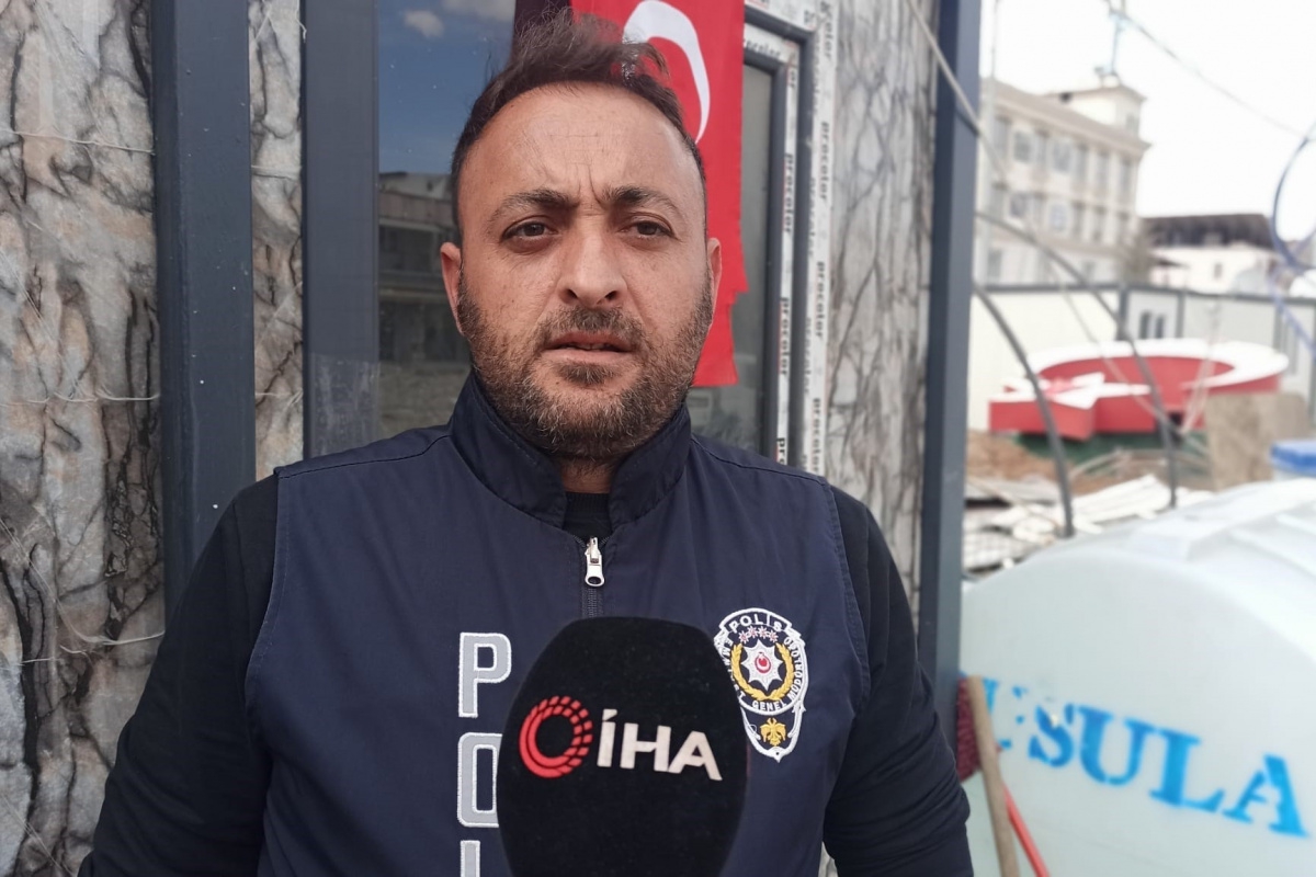 Polis memuru duygusal diyaloğu anlattı: 'Size deterjan satmam, elbiselerinizi verin evimde yıkatırım'