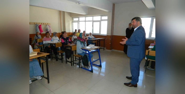 Posof'ta Yaz Kur'an Kursu Başladı: Yoğun İlgi
