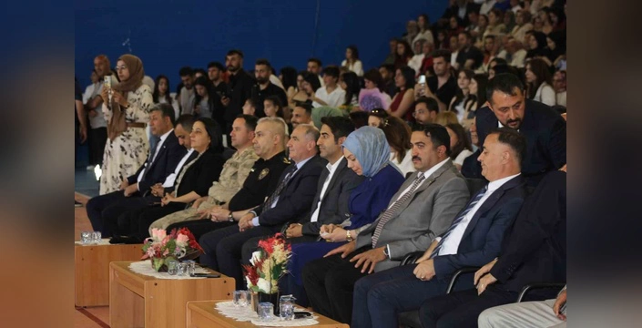 Sarıkamış Meslek Yüksekokulu Mezuniyet Töreni: Filistin Desteğiyle Son Buldu