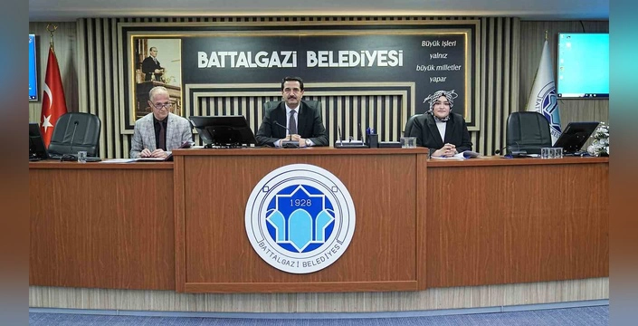 Taşkın'dan Leman Dergisi'ne sert tepki: 'Bu milletin ortak değerlerine dil uzatmak kimsenin haddi değildir'