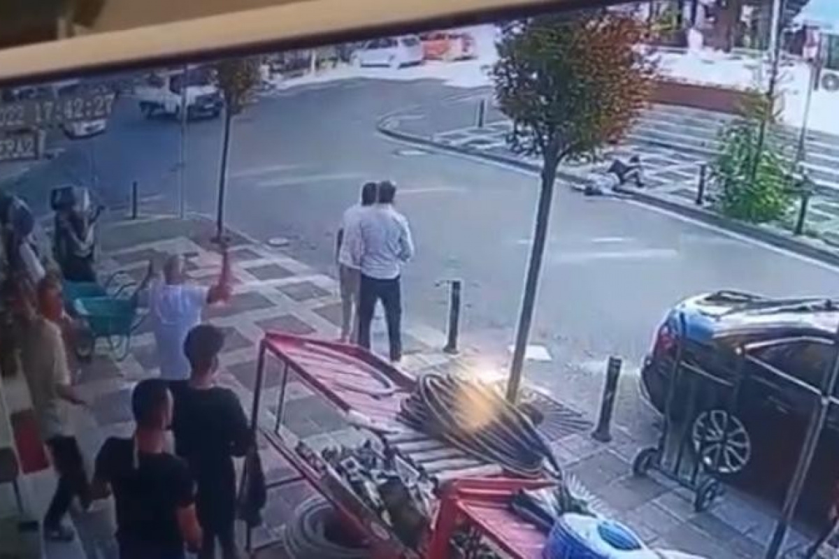 Ümraniye'de feci kaza: Motosiklet sürücüsü metrelerce sürüklendi