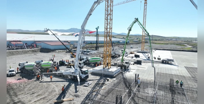 V Mall Ağrı'nın Temeli Atıldı: 6.2 Milyar TL'lik Ekonomik Katkı Bekleniyor