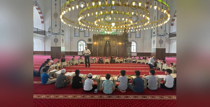 Van'da Yaz Kur'an Kursları Başladı: Çocuklar Cami ve Kurslarda Buluştu