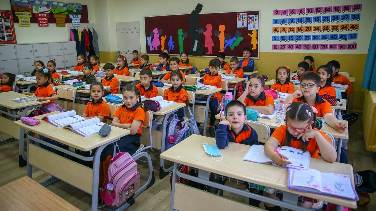 Zorunlu tatil sona erdi 